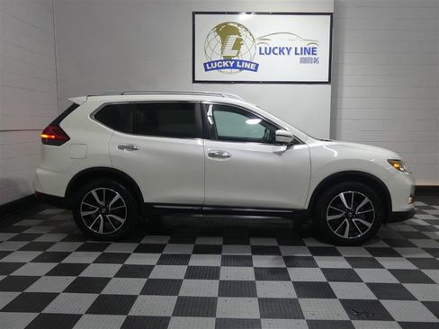 Used 2017 Nissan Rogue SL w/ SL Premium Package AWD/4WD image 6
