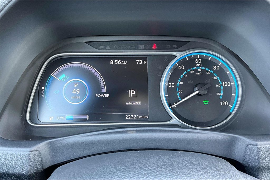 Used 2025 Nissan Leaf S FWD image 15