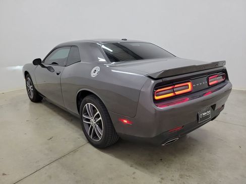 Used 2019 Dodge Challenger SXT image 7