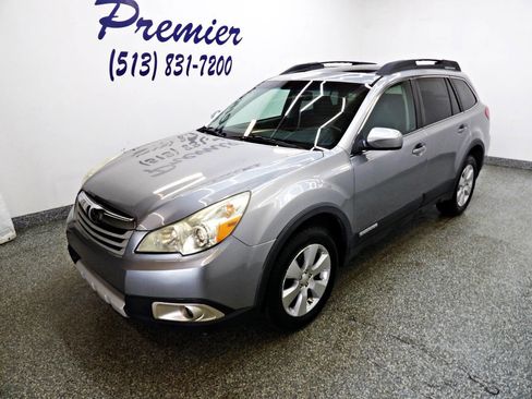 Used 2011 Subaru Outback 3.6R Limited w/ PWR Moonroof Pkg AWD/4WD image 1