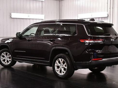 Used 2023 Jeep Grand Cherokee L Limited AWD/4WD image 5