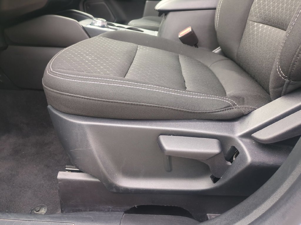 Used 2025 Ford Escape Active AWD/4WD image 11