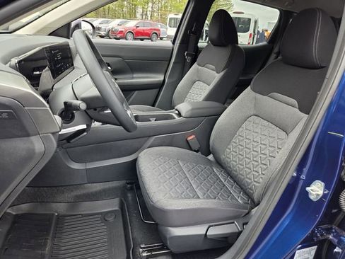 New 2026 Nissan Kicks SV FWD image 9