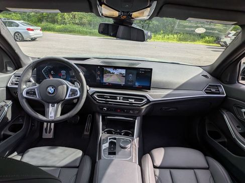 Certified 2023 BMW 330i xDrive Sedan w/ M Sport Package AWD/4WD image 20