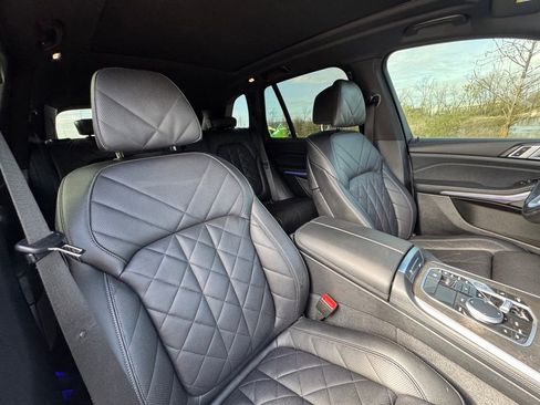 Used 2024 BMW X5 xDrive40i w/ Premium Package image 31