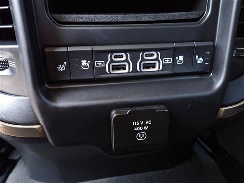 Used 2022 RAM 1500 Limited AWD/4WD image 11
