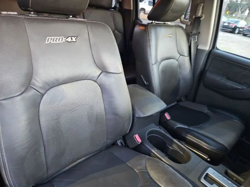 Used 2014 Nissan Frontier PRO-4X w/ Pro-4x Luxury Package image 11