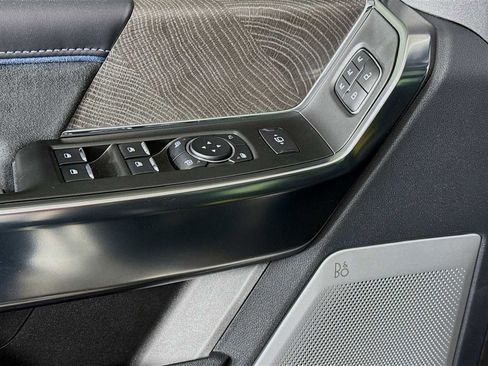 Used 2025 Ford F350 Platinum w/ FX4 Off-Road Package image 18