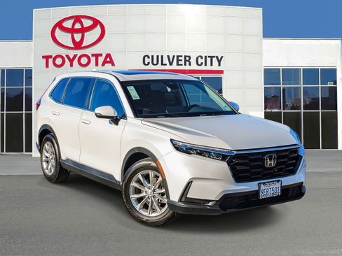 Used 2023 Honda CR-V EX image 1