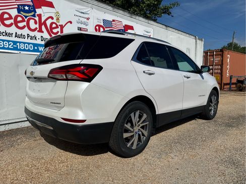Used 2023 Chevrolet Equinox Premier FWD image 3