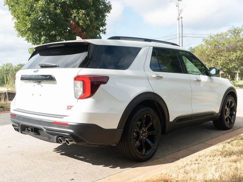Used 2023 Ford Explorer ST RWD image 8