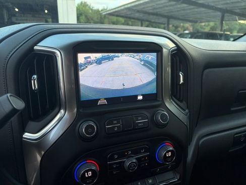 Used 2022 Chevrolet Silverado 1500 LT RWD image 11