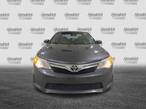 Used 2014 Toyota Camry LE FWD image 27