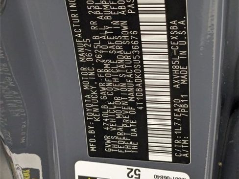 Used 2025 Toyota Camry SE image 35