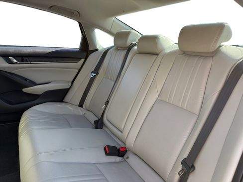 Used 2018 Honda Accord EX-L image 13