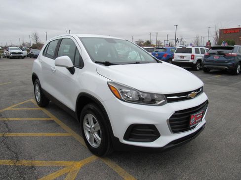 Used 2017 Chevrolet Trax LS image 8