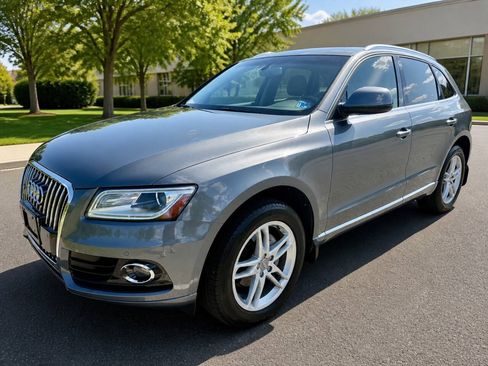 Used 2017 Audi Q5 2.0T Premium Plus AWD/4WD image 1