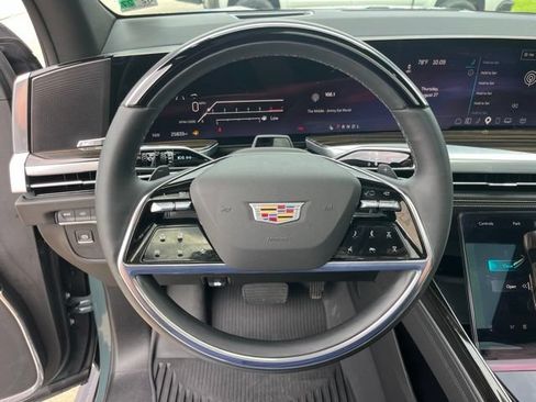 Used 2025 Cadillac Escalade Premium Luxury w/ Touring Package RWD image 20