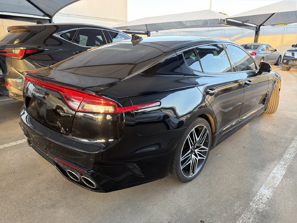 Used 2022 Kia Stinger GT2 RWD image 2