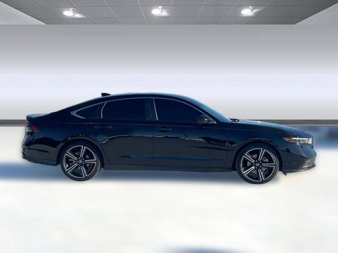 Used 2024 Honda Accord Sport image 8