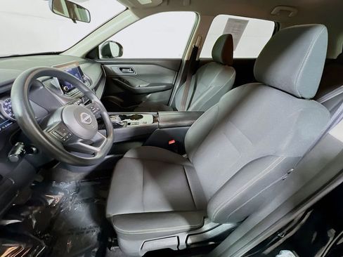 Used 2024 Nissan Rogue S FWD image 18