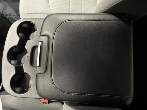 Used 2023 RAM 1500 Classic SLT image 18