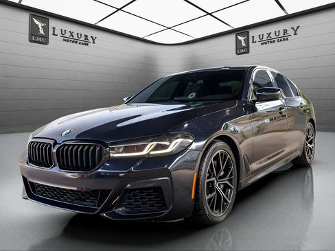 Used 2022 BMW 540i xDrive w/ M Sport Package AWD/4WD image 4