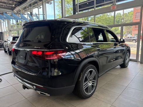 Certified 2025 Mercedes-Benz GLS 450 4MATIC image 7
