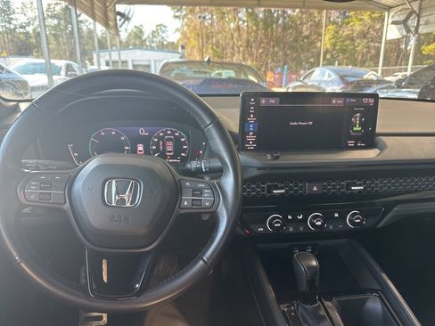Used 2024 Honda Accord Sport image 9