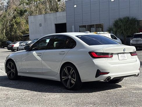 Used 2022 BMW 330i Sedan w/ Driving Assistance Package image 26