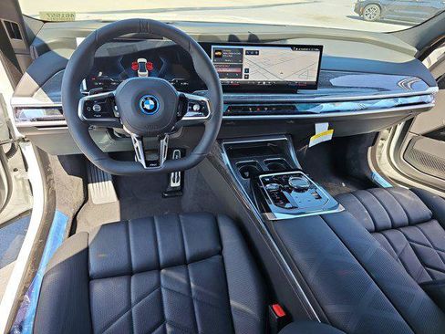 New 2026 BMW i7 eDrive50 w/ M Sport Package image 16