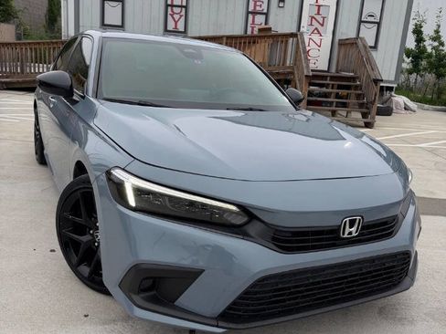 Used 2022 Honda Civic Sport image 1