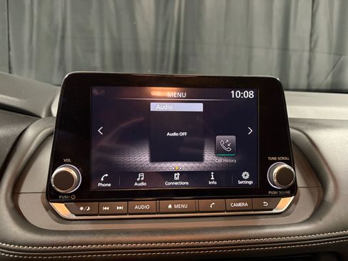 Used 2024 Nissan Rogue S AWD/4WD image 10