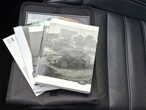 Used 2019 Ford Escape Titanium w/ U9j03 - Titanium Tow Package image 27