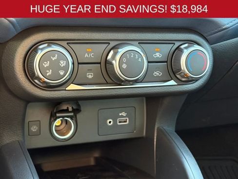 New 2025 Nissan Versa SV w/ Trunk Package FWD image 15