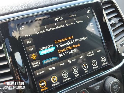 Used 2020 Jeep Grand Cherokee Limited AWD/4WD image 30