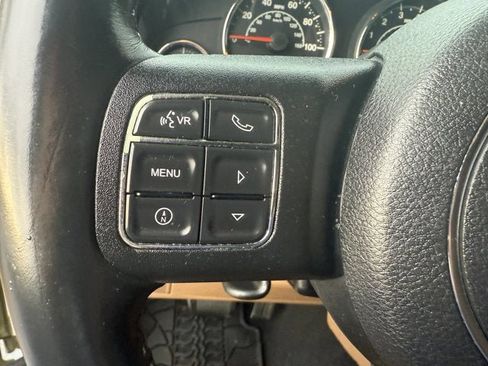 Used 2013 Jeep Wrangler Unlimited Sahara w/ Connectivity Group image 13