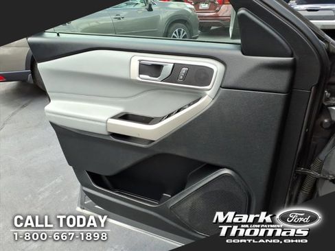 Used 2021 Ford Explorer XLT w/ Equipment Group 202A image 10