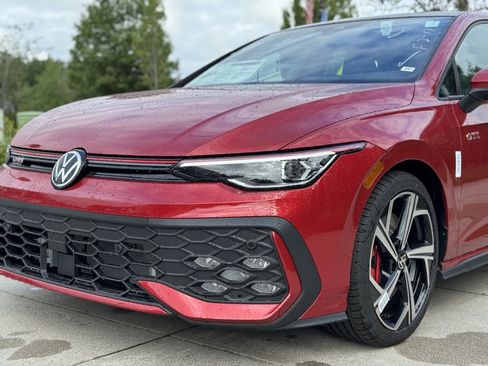 New 2025 Volkswagen GTI SE image 6