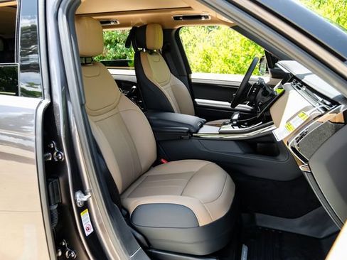 New 2026 Land Rover Range Rover Sport Dynamic SE AWD/4WD image 43