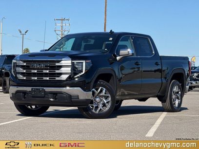 New 2026 GMC Sierra 1500 SLE w/ LPO, Black Badging Package