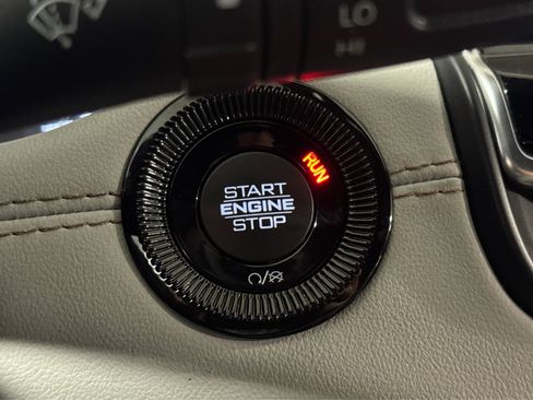 Used 2025 Jeep Compass Limited AWD/4WD image 34