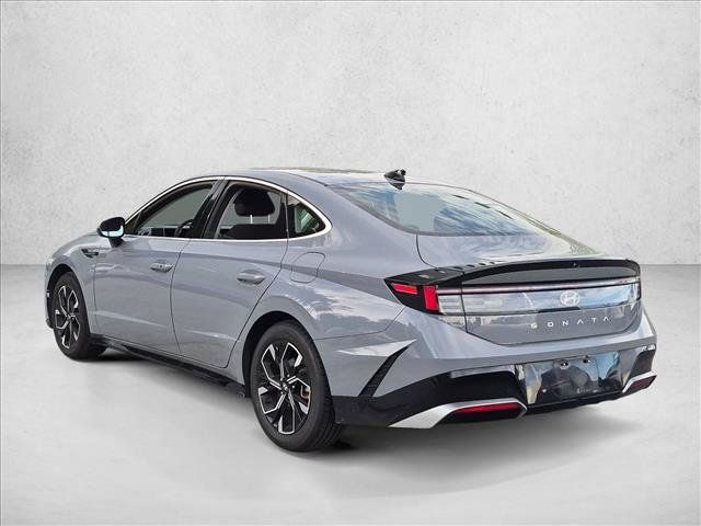 Used 2024 Hyundai Sonata SEL FWD image 6