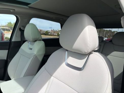 New 2026 Hyundai Tucson Limited image 23