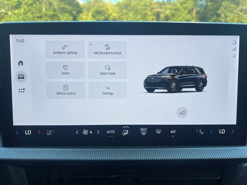 Used 2025 Ford Explorer Platinum w/ LUX Leather Package image 35