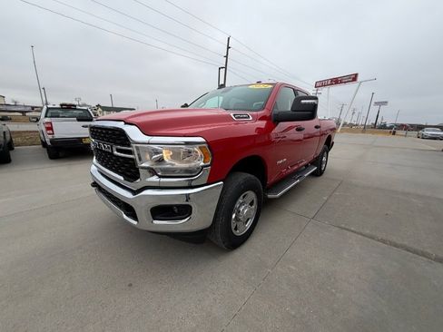 Used 2024 RAM 2500 Big Horn w/ Bed Utility Group image 4