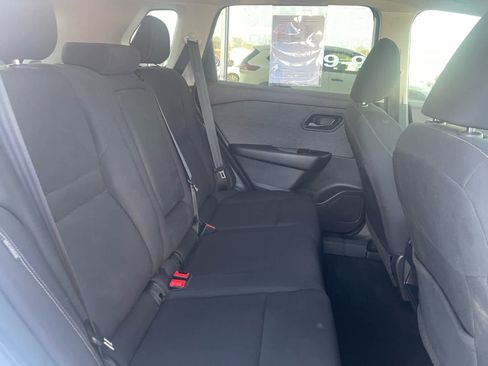 Used 2023 Nissan Rogue S image 14