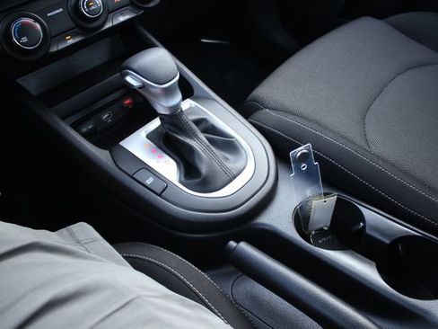 Used 2024 Kia Forte LXS w/ LXS Technology Package FWD image 10