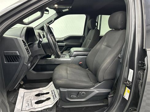 Used 2018 Ford F150 XLT w/ Equipment Group 302A Luxury image 9