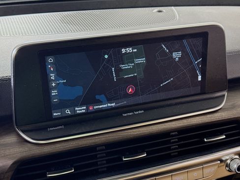 Used 2022 Kia Telluride SX w/ Towing Package image 2